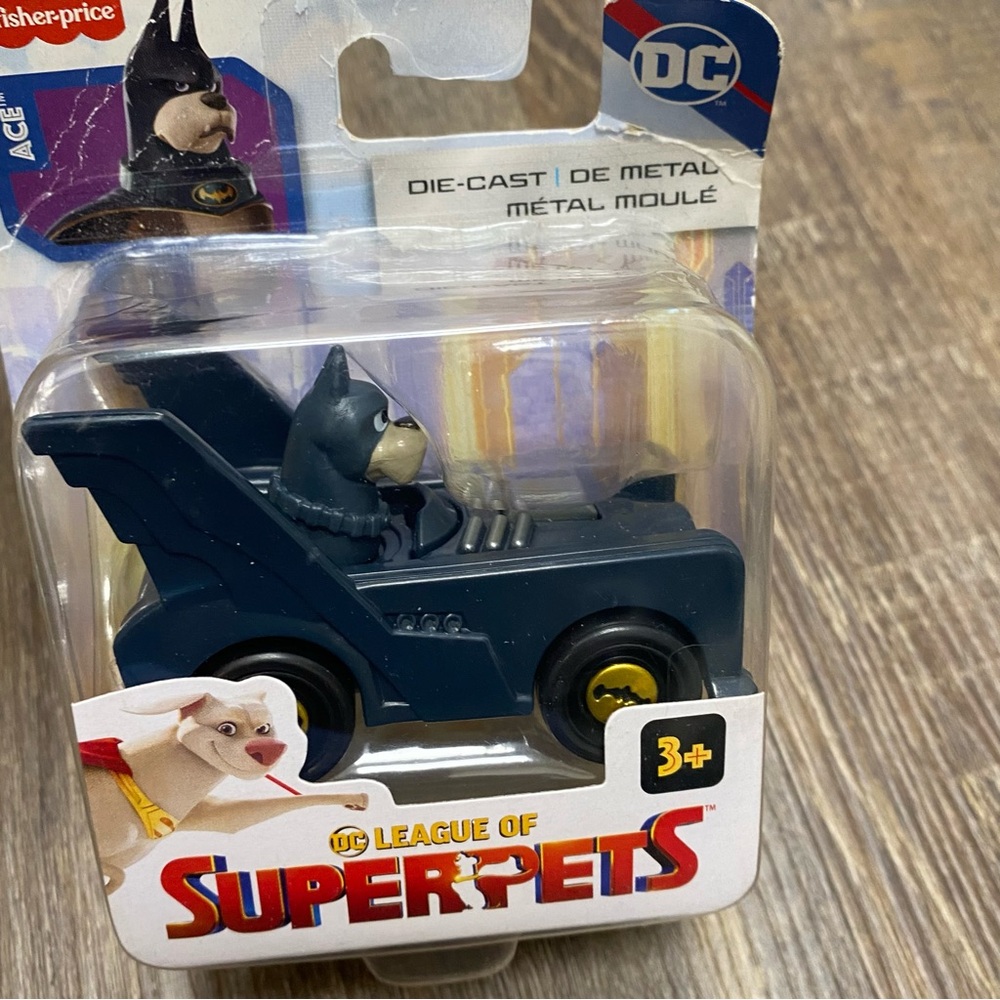 Fisher-Price Super-Pets Batmobile with Ace Figure‎